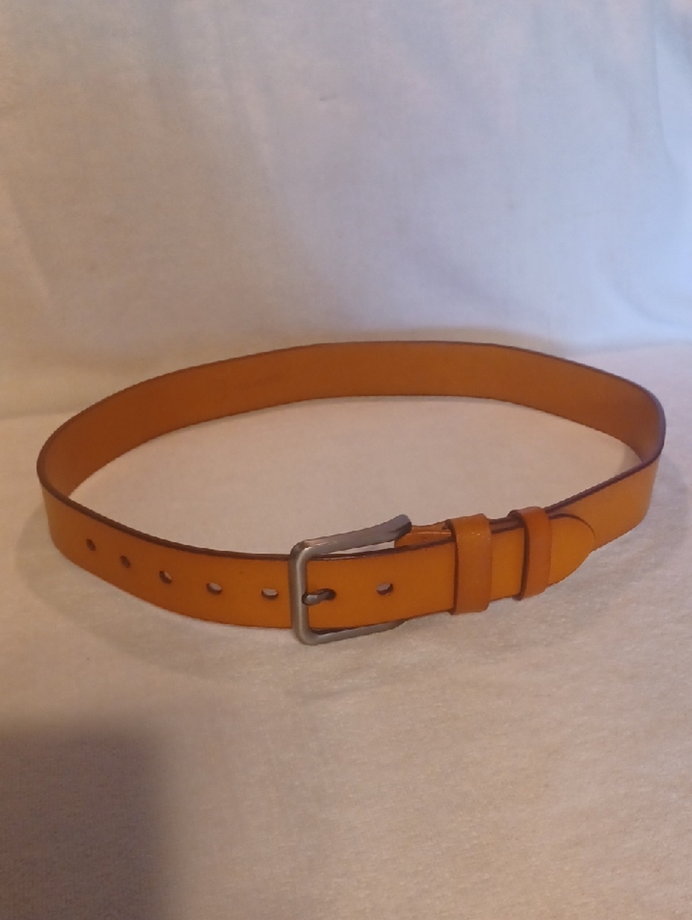 Men's Classic Tan Leather Belt - Versatile Casual Style 30-34 Inch Waist
